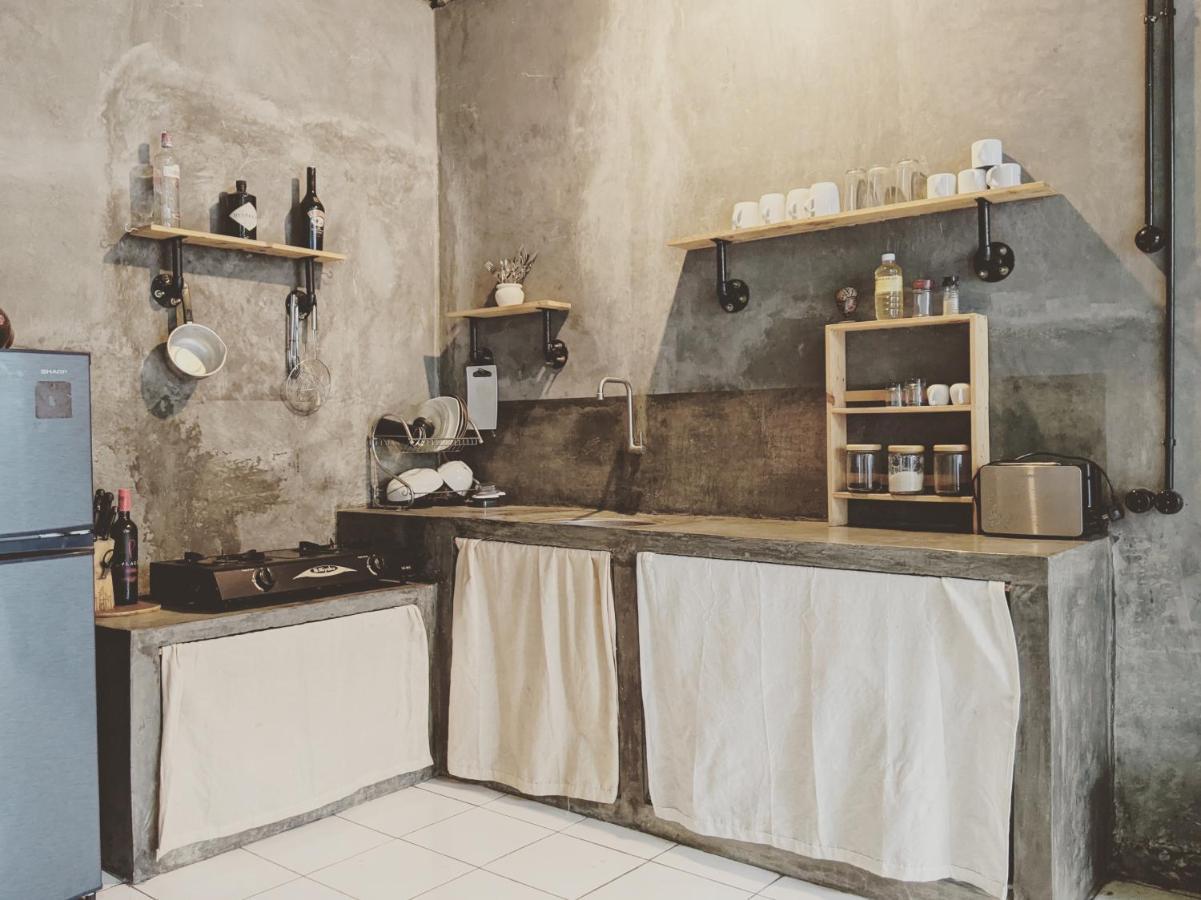 Reeneo Guest house